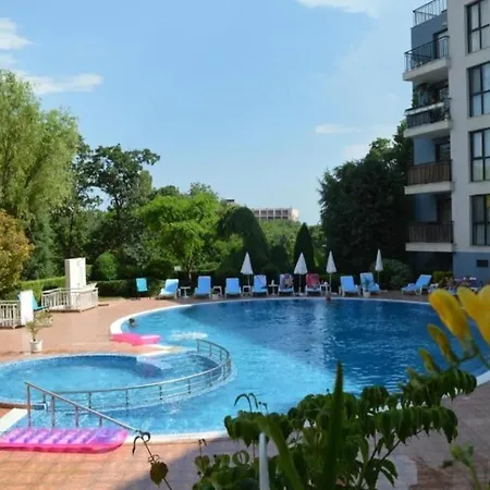 Amphora Palace Complex