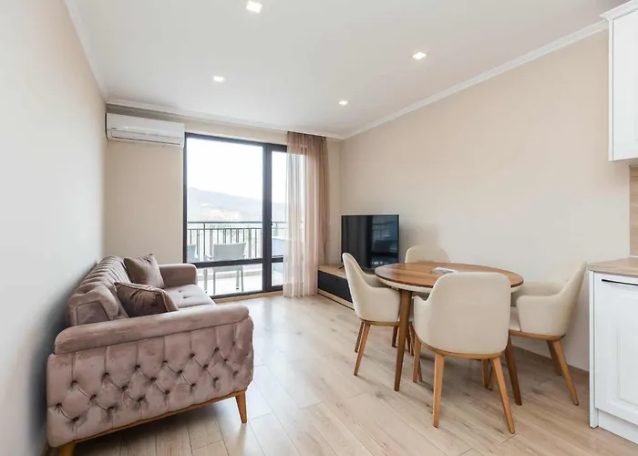 Amphora Palace Complex 4* Zlate písky